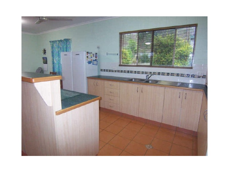 4 Scallop Court, Dingo Beach QLD 4800