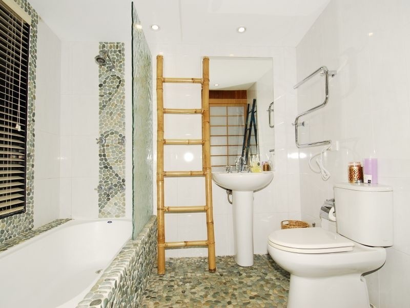 42 Ridge View Road, Cannonvale QLD 4802