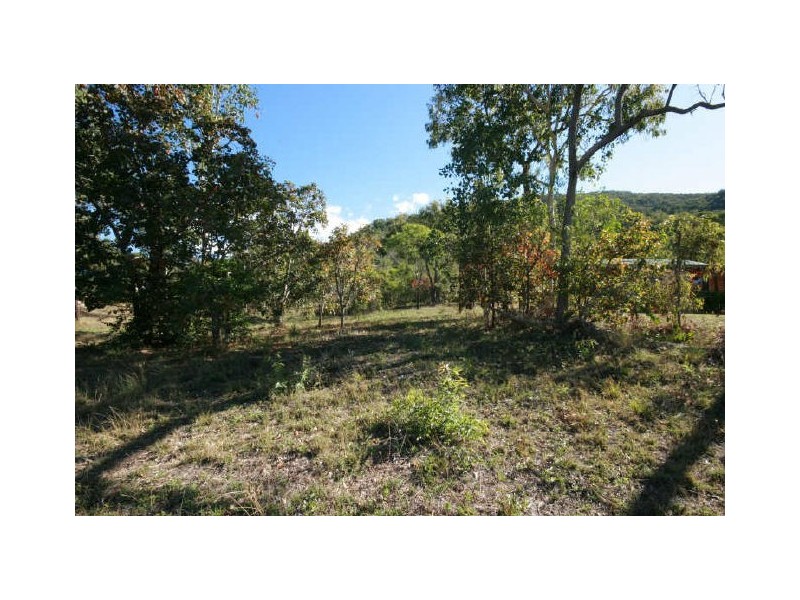 6 Roseric Crescent, Hideaway Bay QLD 4800