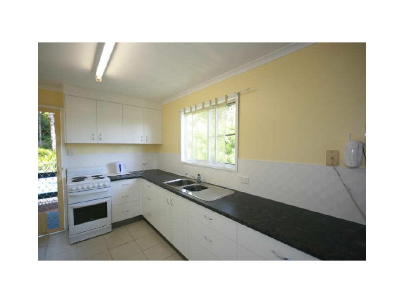 15 Wambiri Street, Cannonvale QLD 4802
