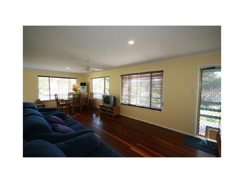 15 Wambiri Street, Cannonvale QLD 4802