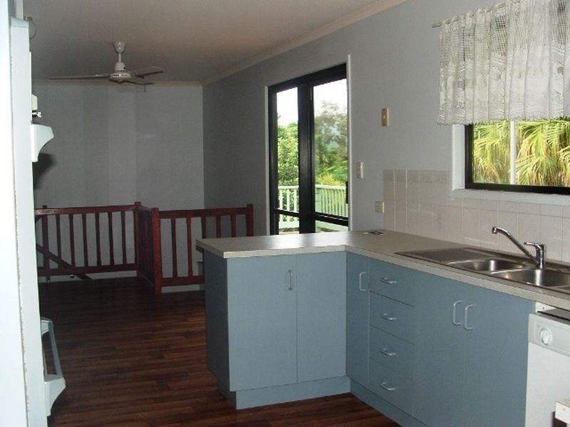 27 Wildlife Road, Jubilee Pocket QLD 4802
