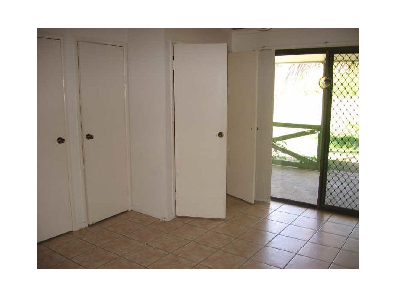 1 Grace Avenue, Cannonvale QLD 4802