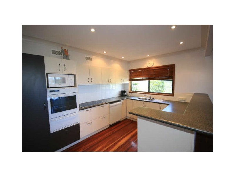 31 Jones Road, Cannonvale QLD 4802
