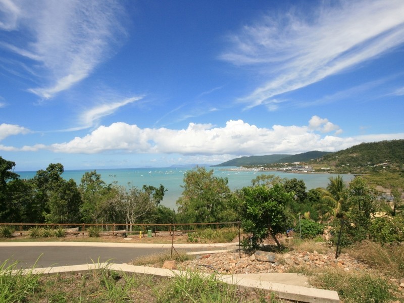 12/Shorelines Jessies Way, Cannonvale QLD 4802