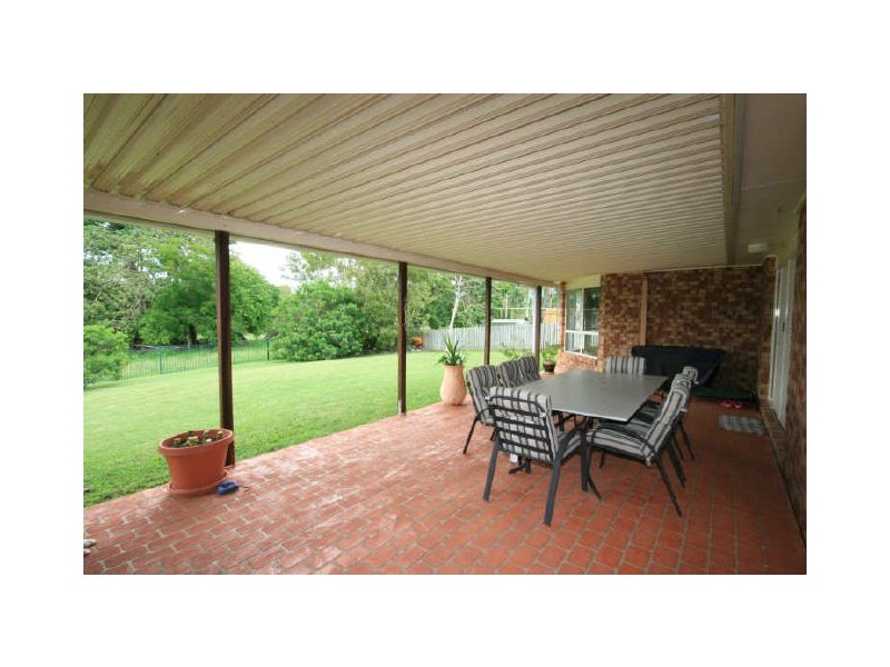 42 Valley Drive, Cannonvale QLD 4802