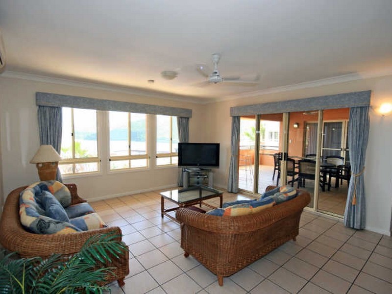 11a & 11b/18 Golden Orchid Drive, Airlie Beach QLD 4802