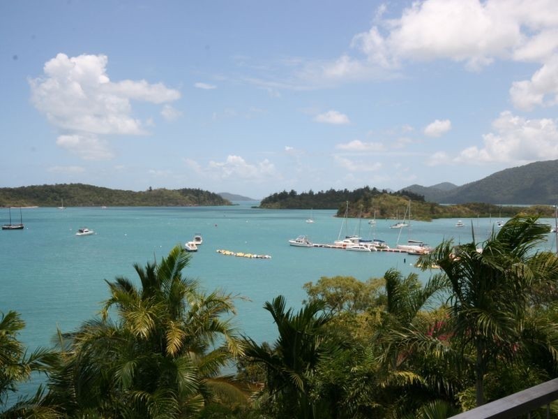 12 Bay Terrace, Shute Harbour QLD 4802