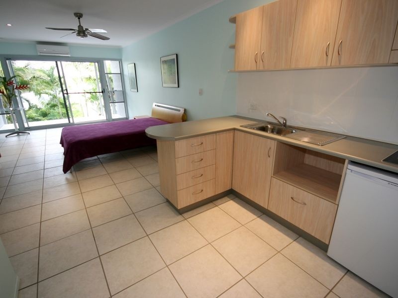 12 Bay Terrace, Shute Harbour QLD 4802