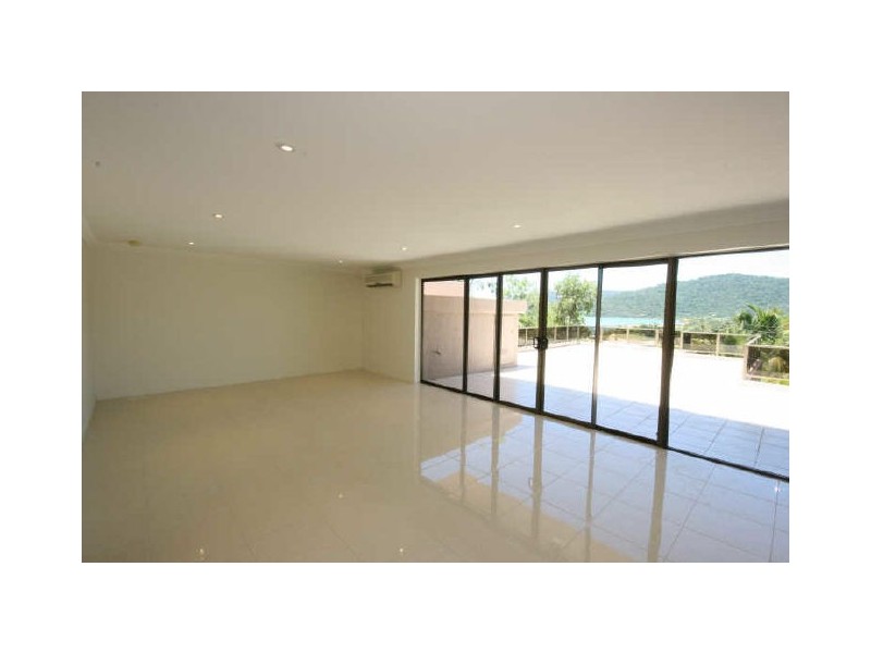 Unit 2 Elizabeth J, Airlie Beach QLD 4802