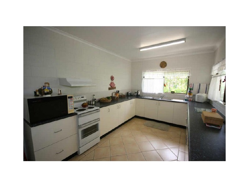 7 Pioneer Drive, Dingo Beach QLD 4800