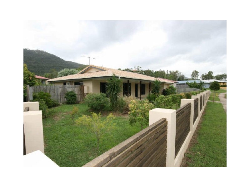 26 Banksia Court, Cannonvale QLD 4802
