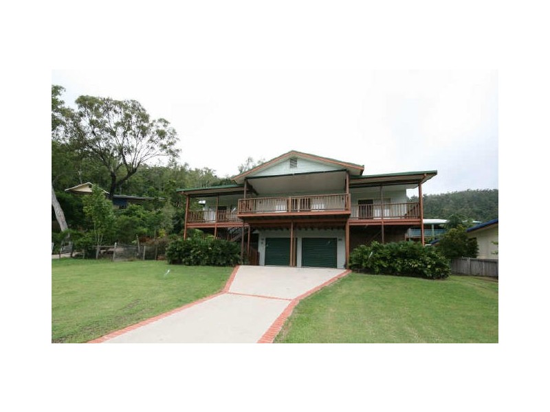 6 William Close, Cannonvale QLD 4802