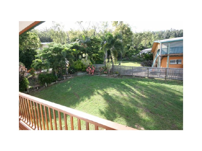 6 William Close, Cannonvale QLD 4802