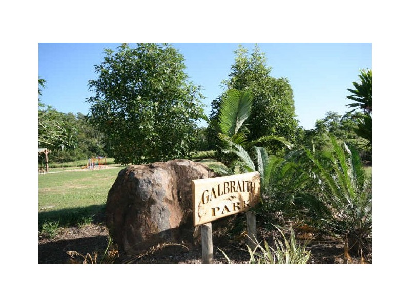 11 Henderson Street, Cannonvale QLD 4802