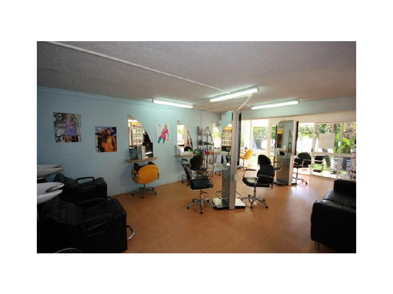 ‘Hair I Do’/Shop 14 ‘Pavilion Arcade’, Airlie Beach QLD 4802