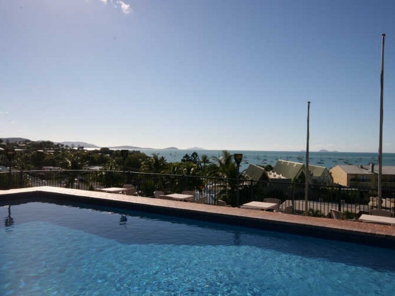 30 & 30a/5 Golden Orchid Drive, Airlie Beach QLD 4802