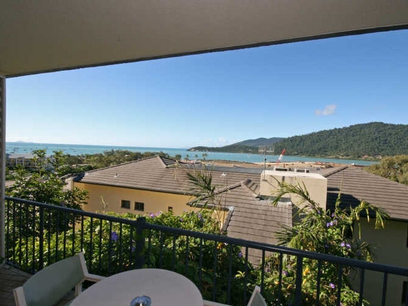 30 & 30a/5 Golden Orchid Drive, Airlie Beach QLD 4802