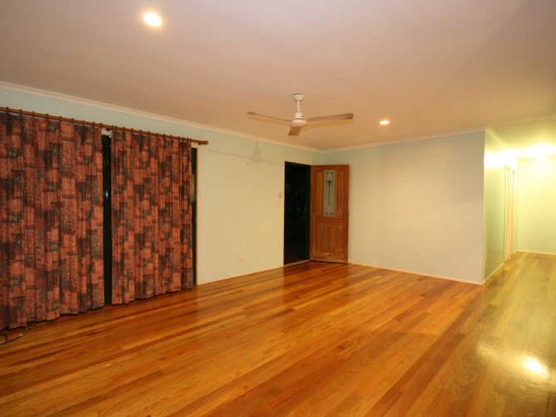 16 Stormvogel Drive, Jubilee Pocket QLD 4802