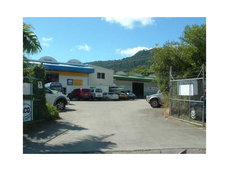 20 Macintosh Drive, Cannonvale QLD 4802