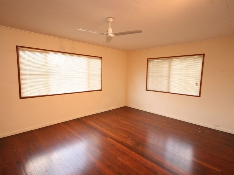 2 Hillcrest Avenue, Airlie Beach QLD 4802