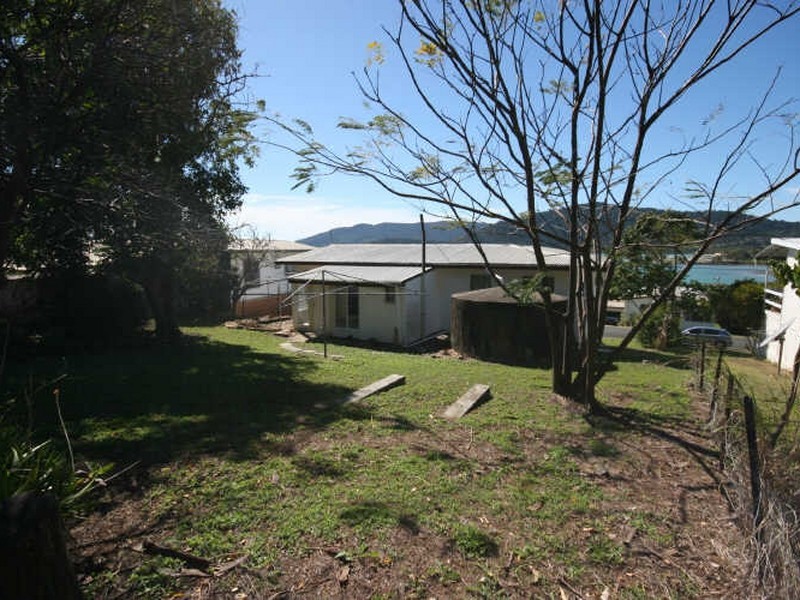 2 Hillcrest Avenue, Airlie Beach QLD 4802