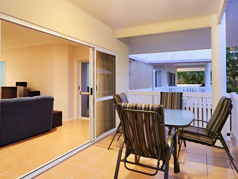 21/24 Pandanus Drive, Cannonvale QLD 4802