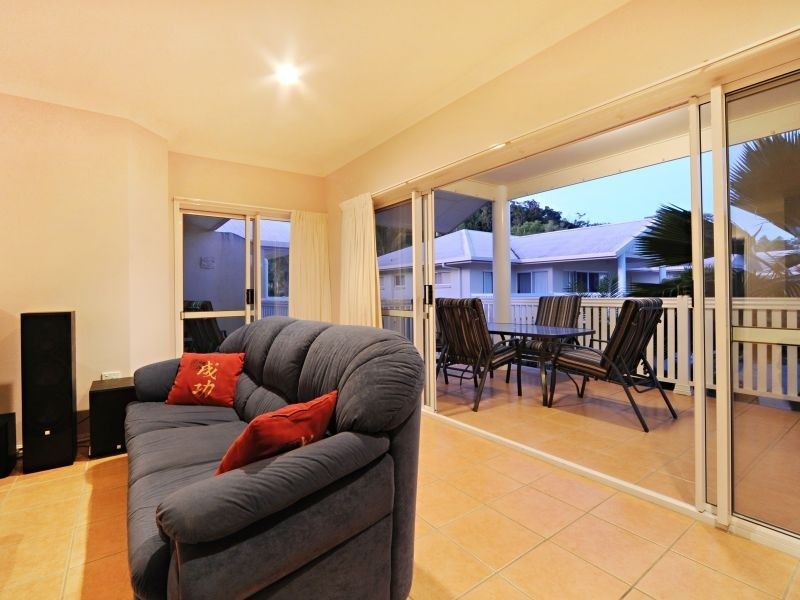 21/24 Pandanus Drive, Cannonvale QLD 4802