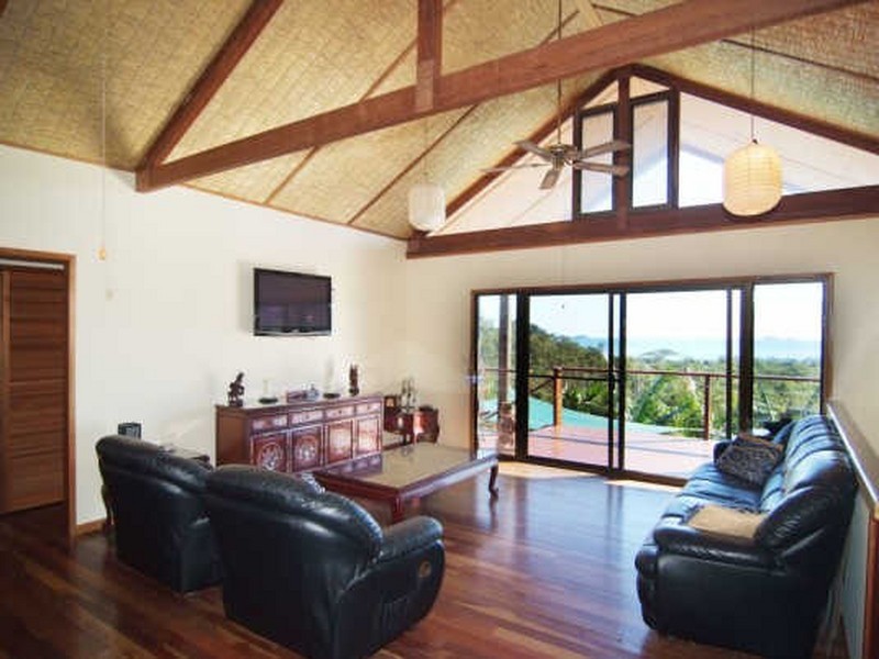 40 Parkwood Terrace, Cannonvale QLD 4802