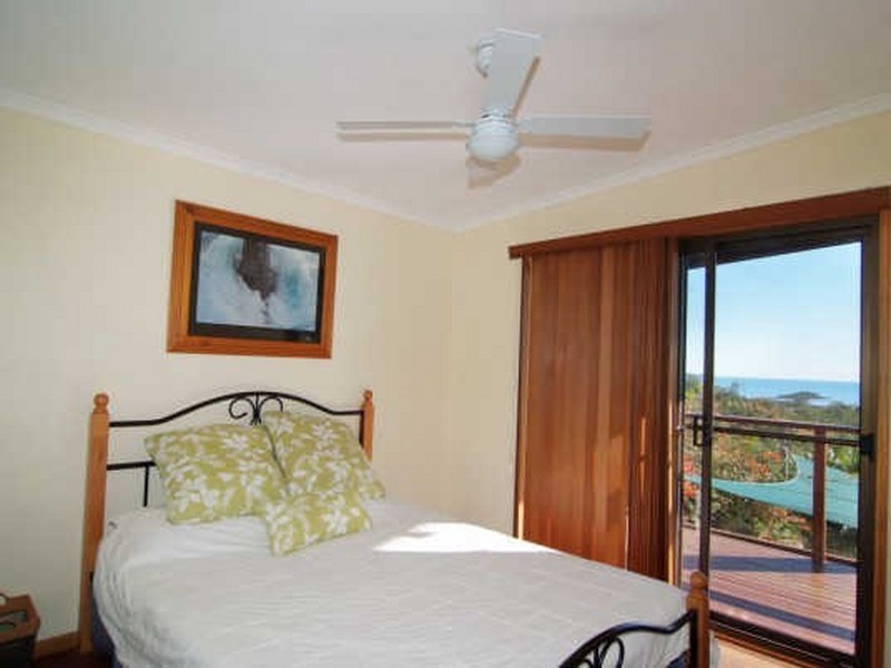 40 Parkwood Terrace, Cannonvale QLD 4802