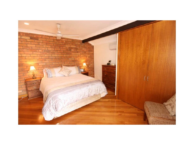 1/3 Beach Road, Cannonvale QLD 4802