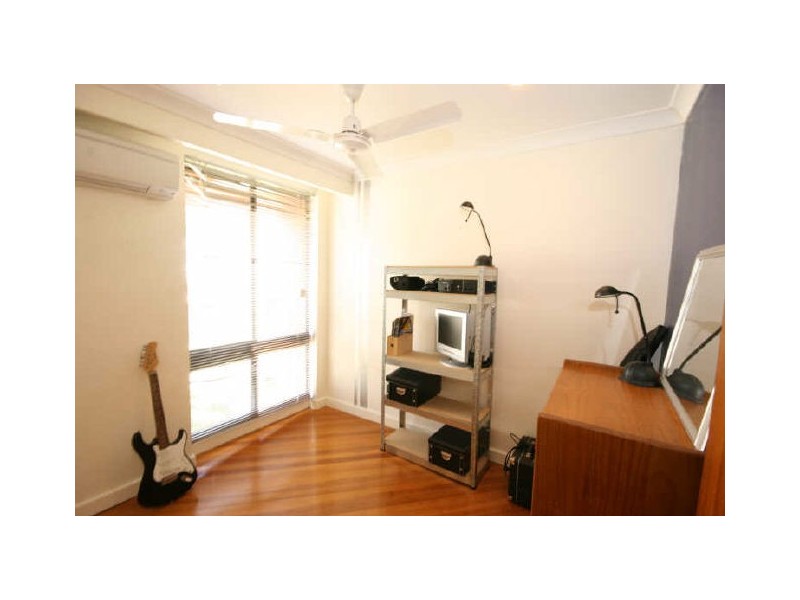 1/3 Beach Road, Cannonvale QLD 4802