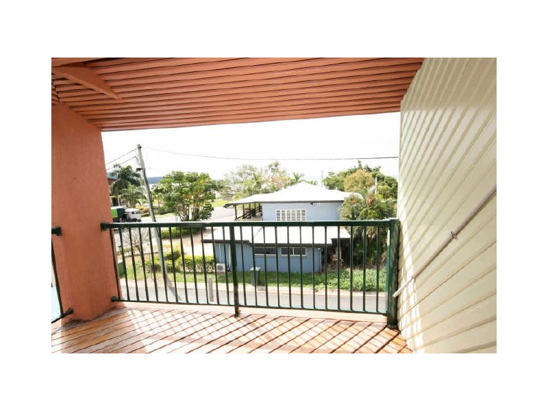 1/3 Beach Road, Cannonvale QLD 4802