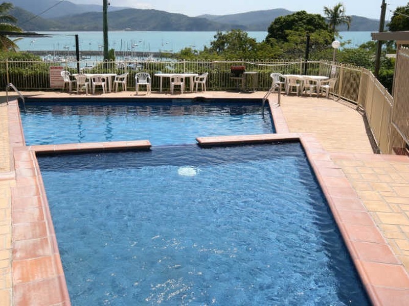 11/22-24 Airlie Crescent, Airlie Beach QLD 4802