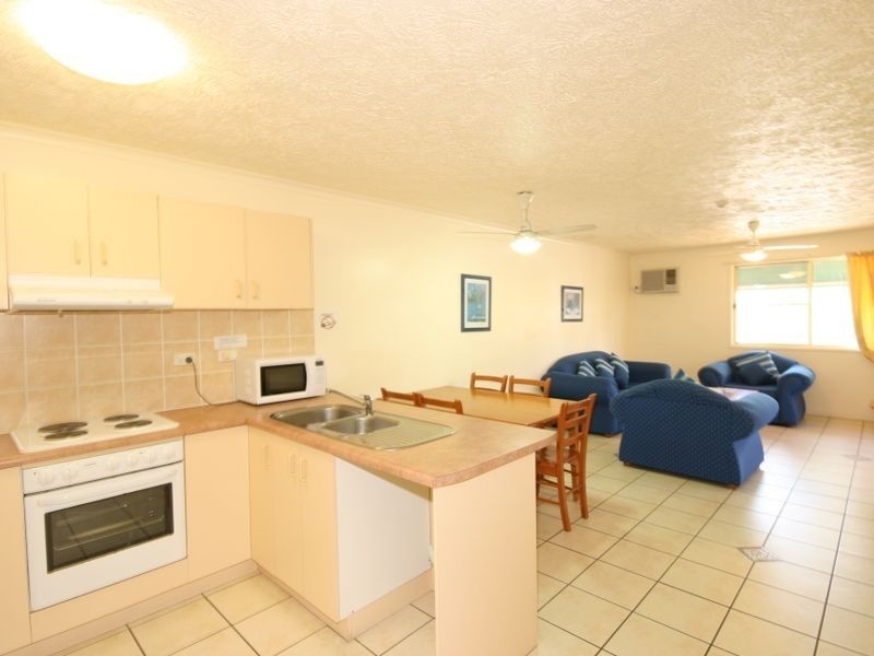 11/22-24 Airlie Crescent, Airlie Beach QLD 4802