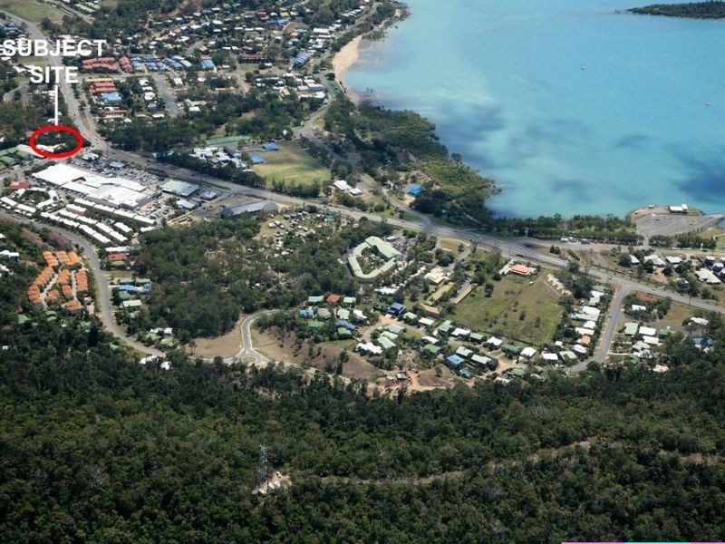 1 2 & 3/ Island Drive, Cannonvale QLD 4802