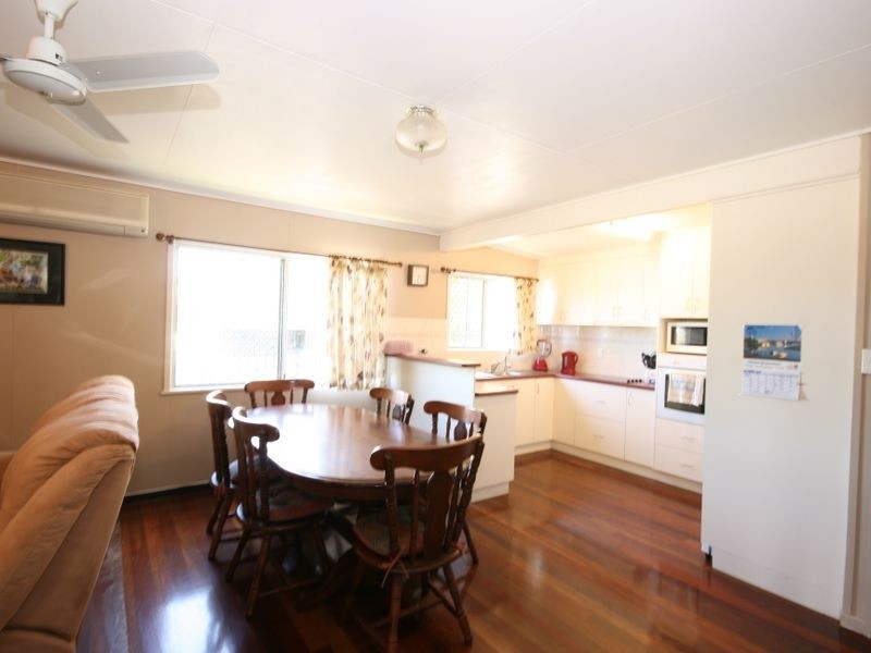 15 Usher Road, Andromache QLD 4800
