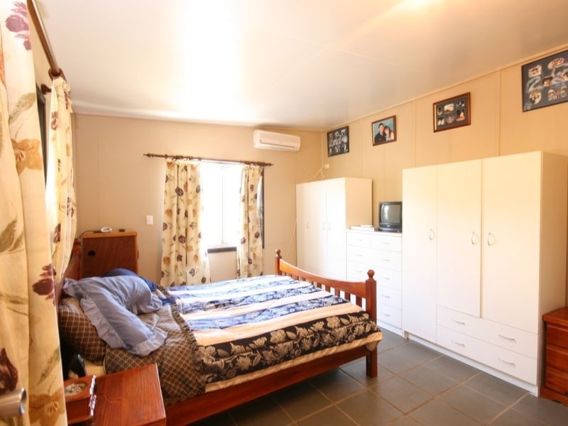 15 Usher Road, Andromache QLD 4800