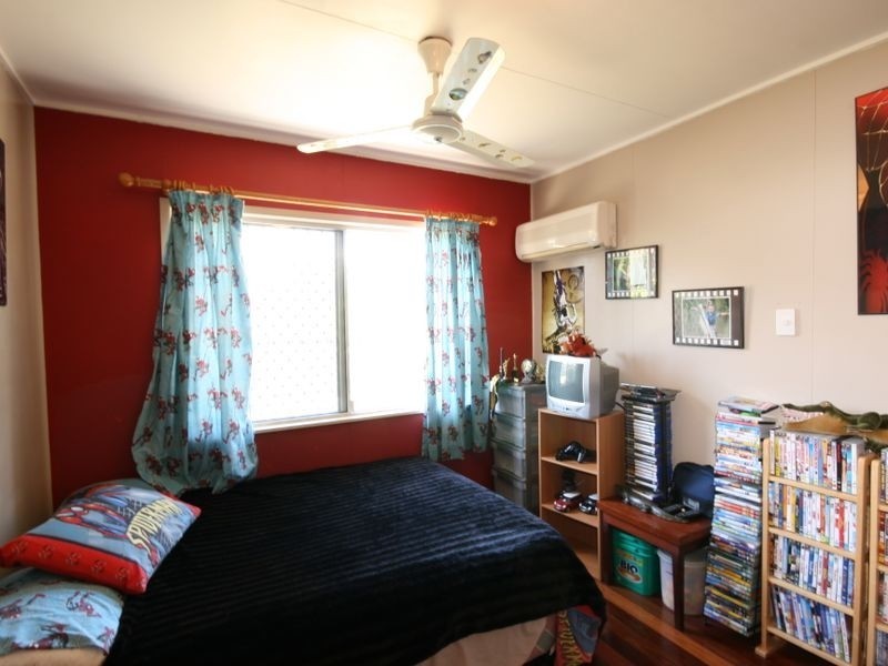 15 Usher Road, Andromache QLD 4800