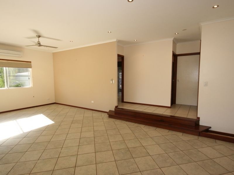 71 Pringle Road, Cannonvale QLD 4802