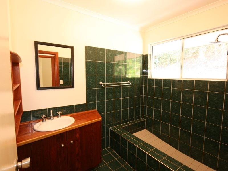 71 Pringle Road, Cannonvale QLD 4802