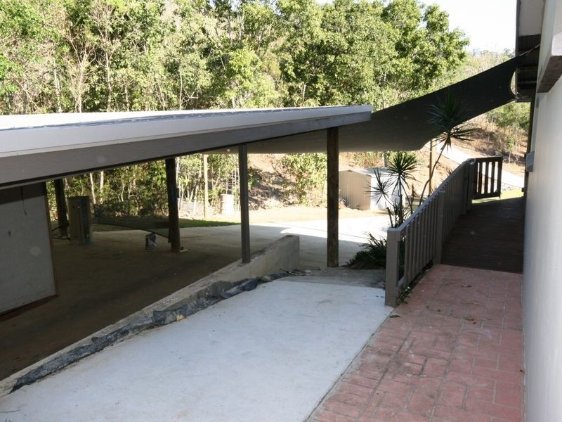 71 Pringle Road, Cannonvale QLD 4802