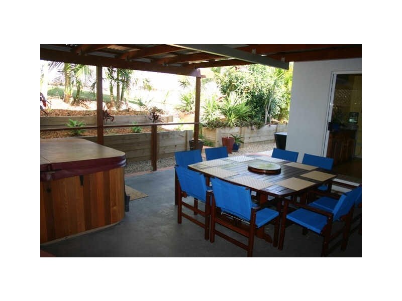 43 Country Road, Cannonvale QLD 4802