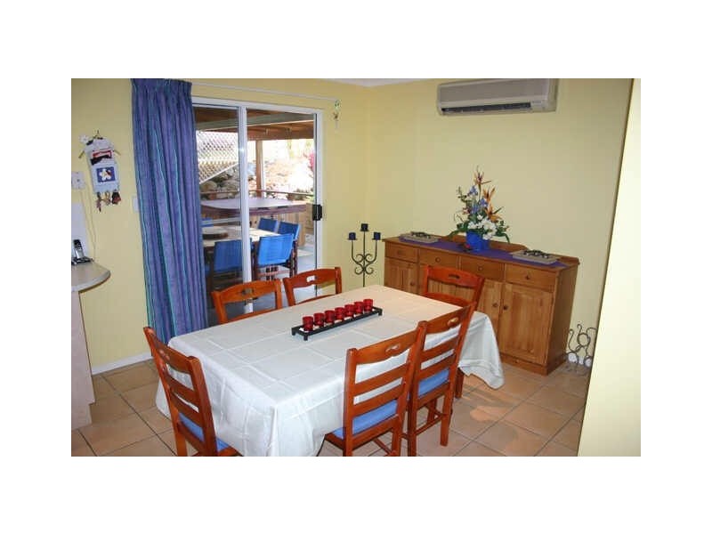 43 Country Road, Cannonvale QLD 4802