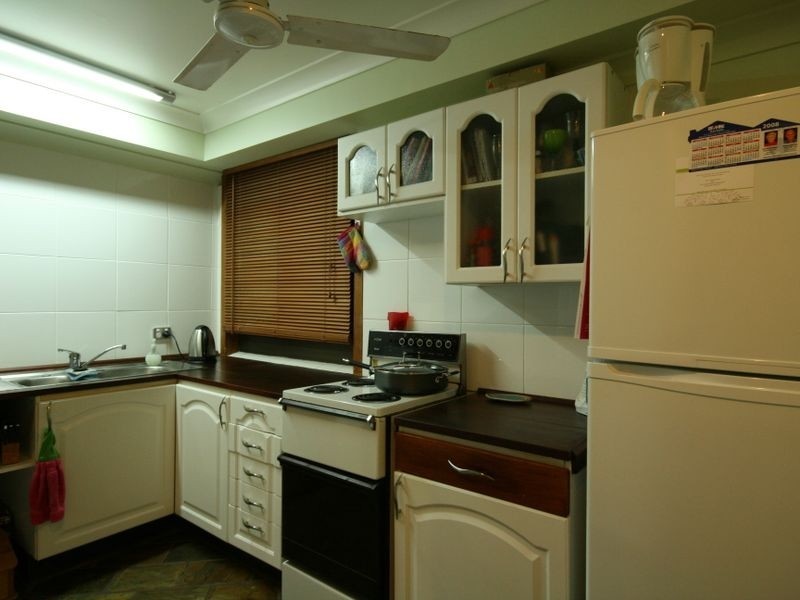 3/3 Beach Road, Cannonvale QLD 4802