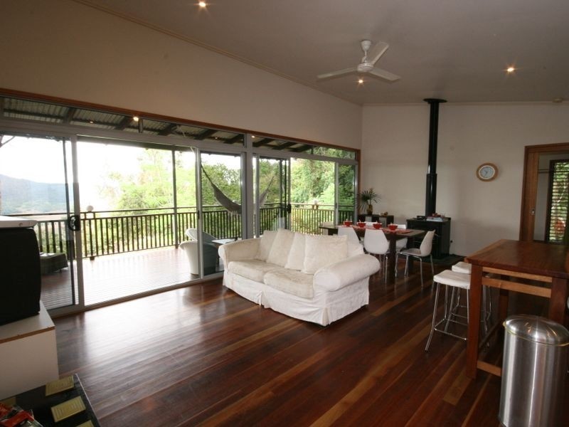 178 Staniland Drive, Strathdickie QLD 4800