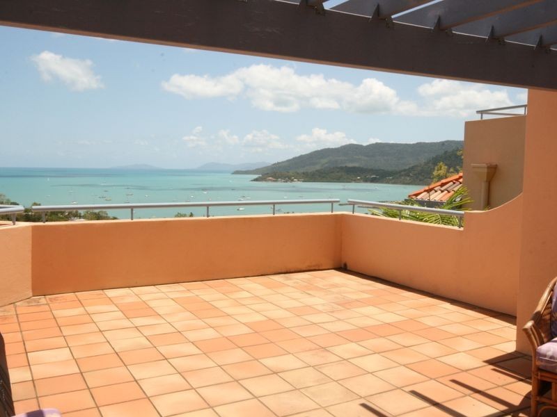 6/2 Nara Avenue, Airlie Beach QLD 4802