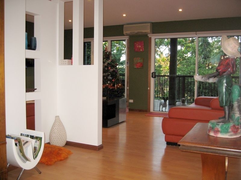 11 Barnes Place, Cannonvale QLD 4802