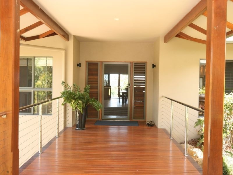 12 Bellview Close, Cannonvale QLD 4802