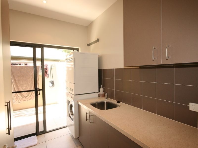 12 Bellview Close, Cannonvale QLD 4802